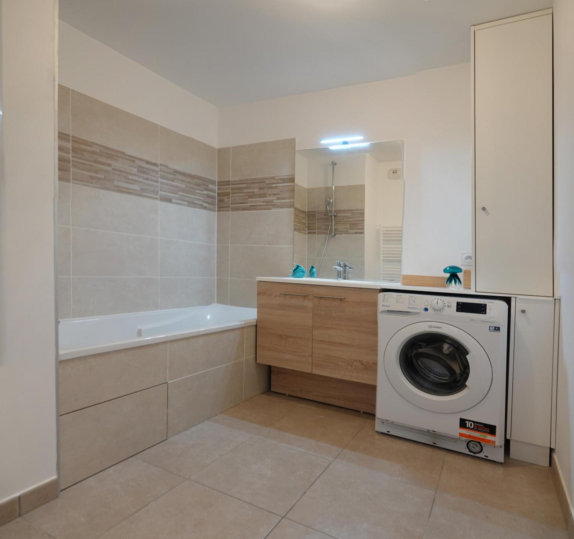 Appartement Residence Neuve Proche Versailles Saint-Cyr-l'Ecole Exterior photo